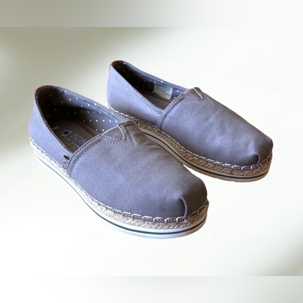 Bobs Breeze Womens Slip On Memory Foam Flats Size 6.5M worn once condition